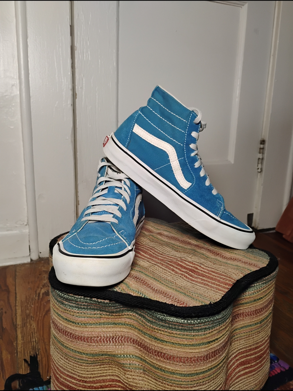 Vans Sk8-Hi Classic High Top Sneakers - Blue & White - Picture 2 of 9